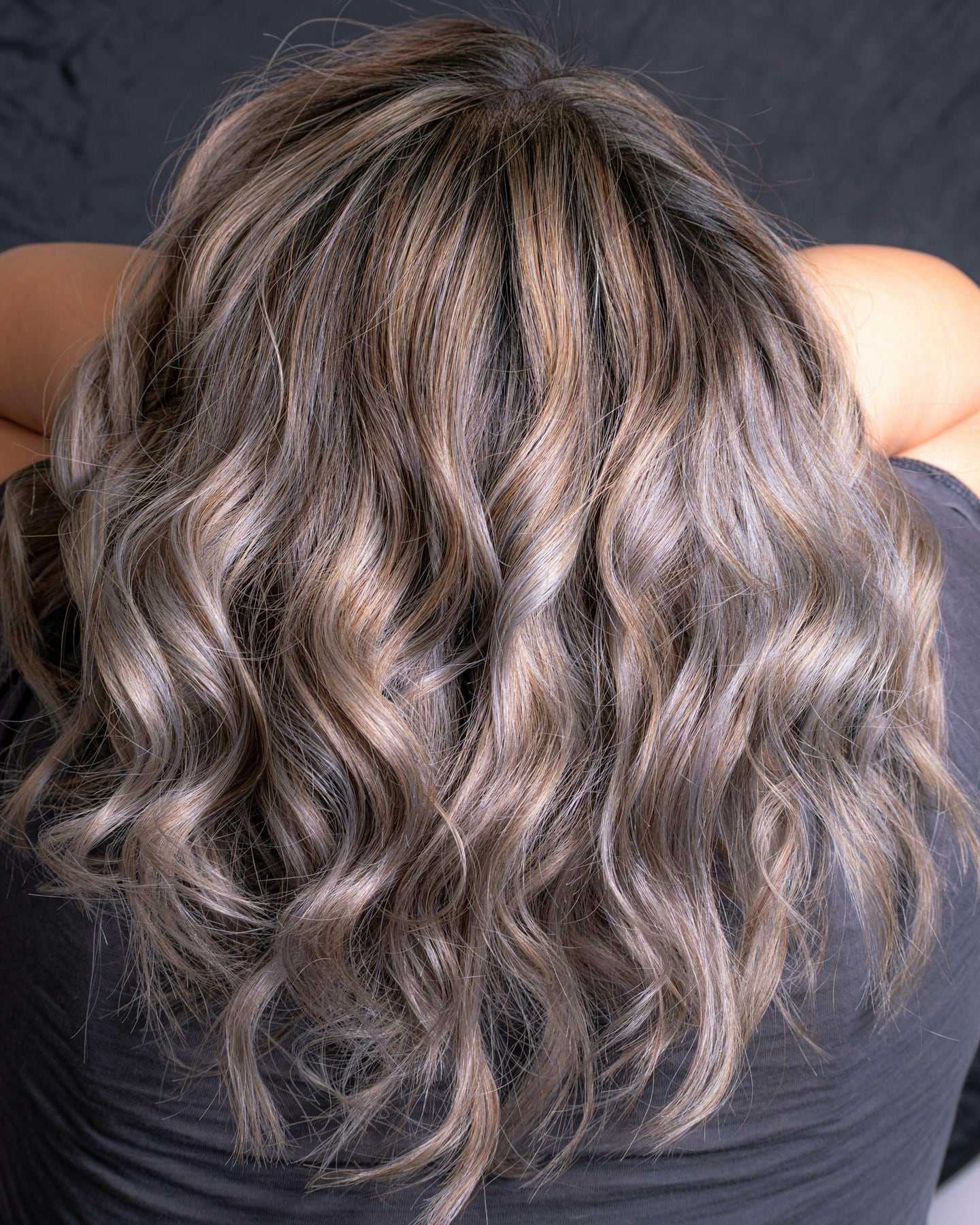 Ash blonde loose waves