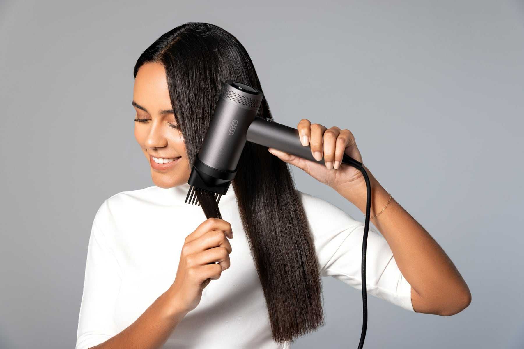 A glossy, straight blow-dry