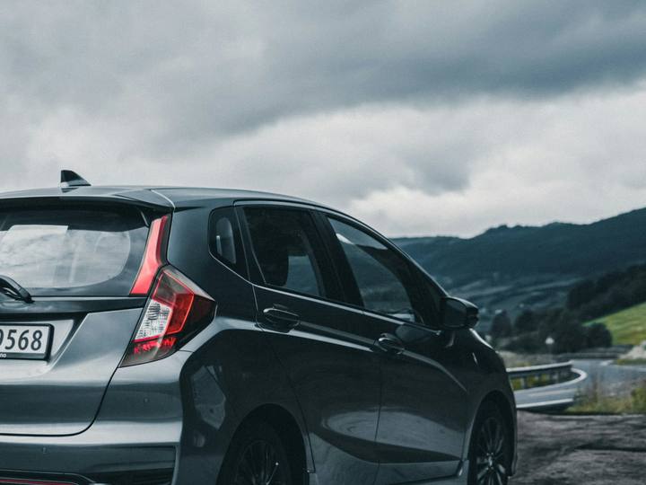 2018 steel grey 1.3 SE Navi 5dr Hatchback