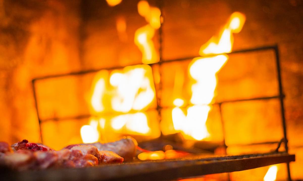 Flames in the wood oven